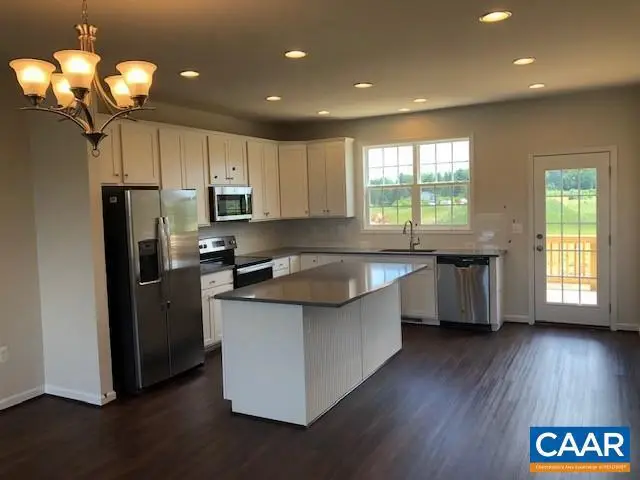 401 Willowshire Ct, Waynesboro, VA 22980 - Image #3