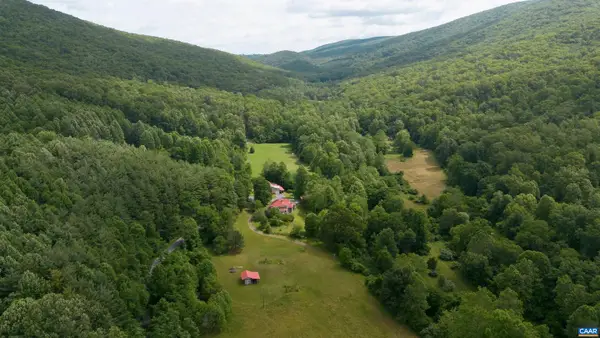 7304 Dry Run Rd, BURNSVILLE, VA 24487