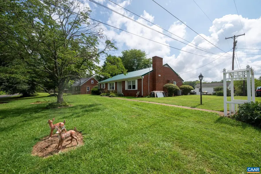 31 Wesley St, Stanardsville, VA 22973 - Image #3