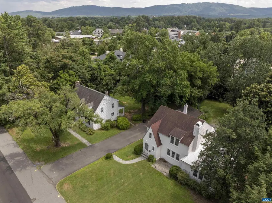 2201 & 2203 Stadium Rd, Charlottesville, VA 22903 - Image #2