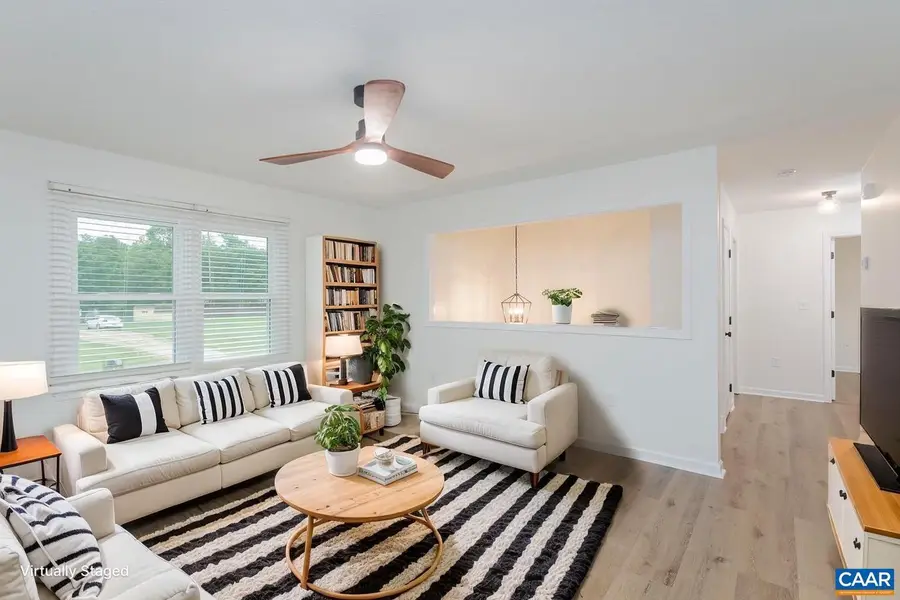 37 Auburn Dr, Grottoes, VA 24441 - Image #2