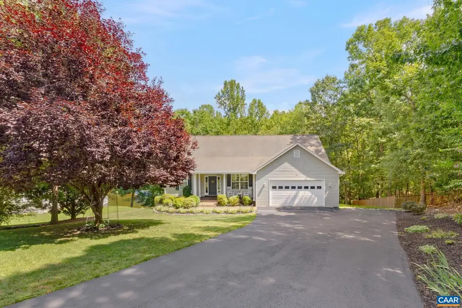 27 Kingswood Rd, Palmyra, VA 22963 - Image #2