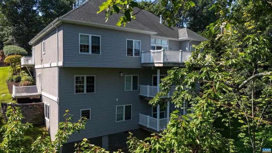 137 Diamond Ct, Harrisonburg, VA 22801 - Image #3