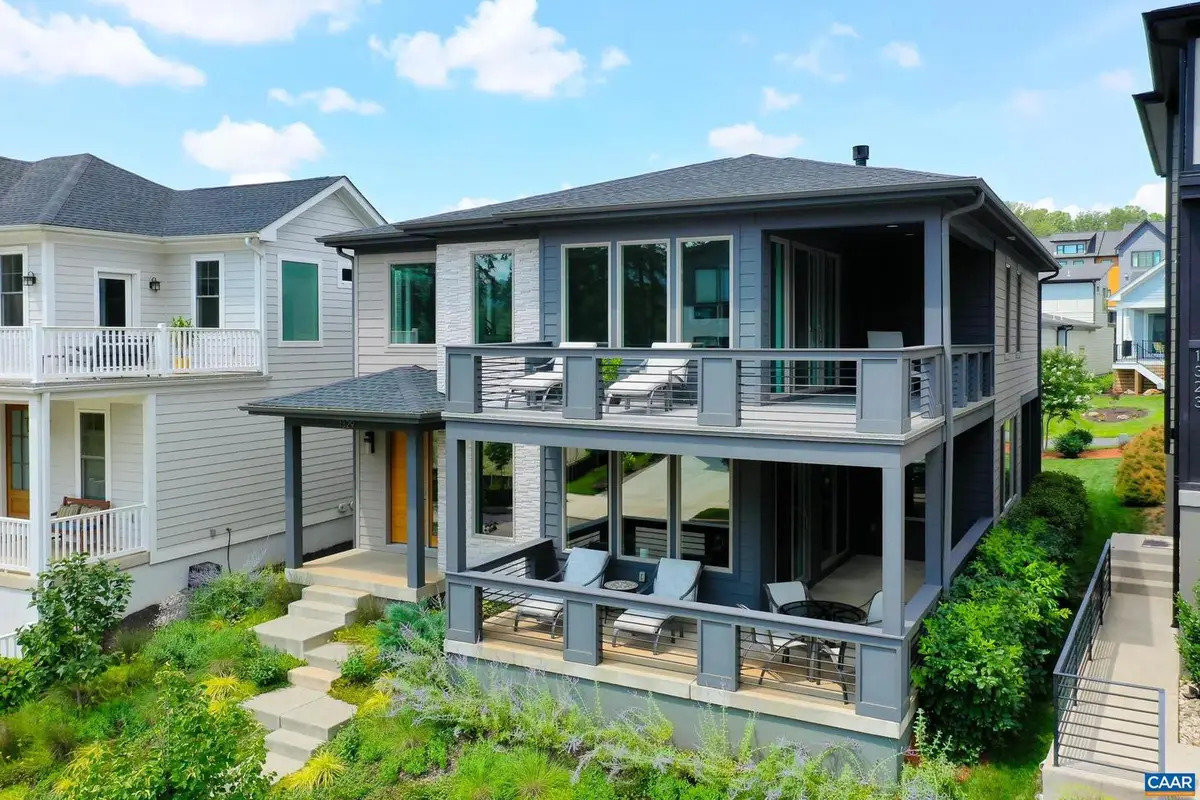1329 Pen Park Ln, Charlottesville, VA 22901 - Image #1
