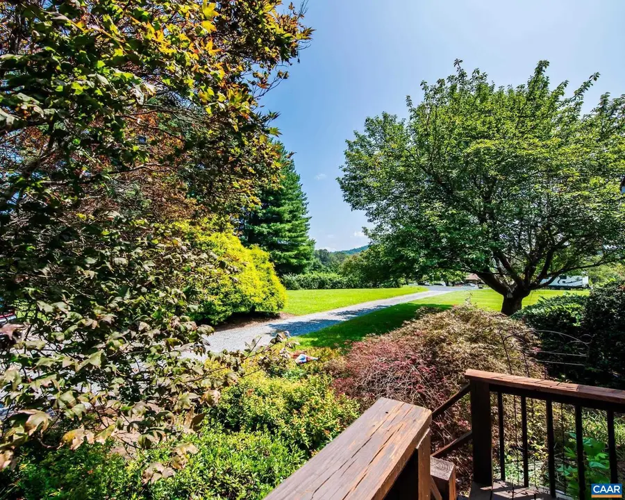 104 Blue Ridge Ln, Faber, VA 22938 - Image #2