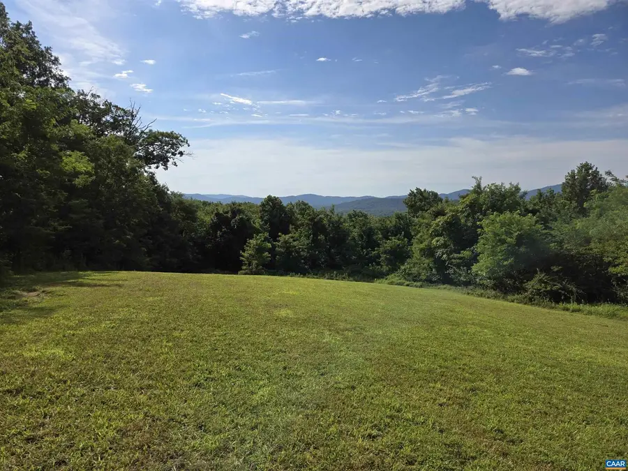 6 Orchard Ridge Rd, Greenwood, VA 22943 - Image #2