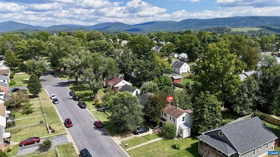 222 James Ave, Waynesboro, VA 22980 - Image #2