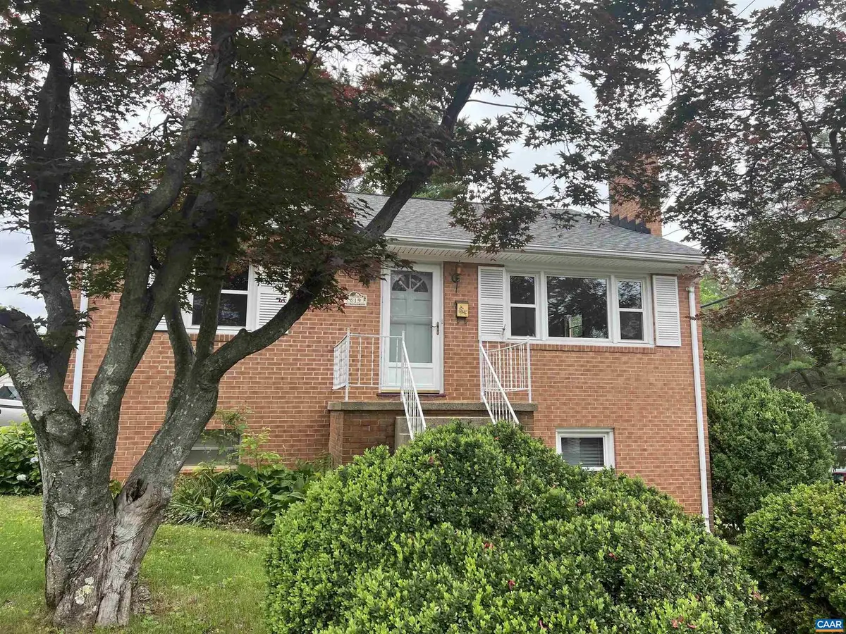 819 Elliott Ave, Charlottesville, VA 22902 - Image #1