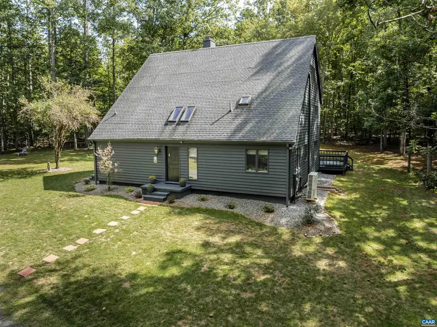 5875 Burnett Ln, White Hall, VA 22968 - Image #2