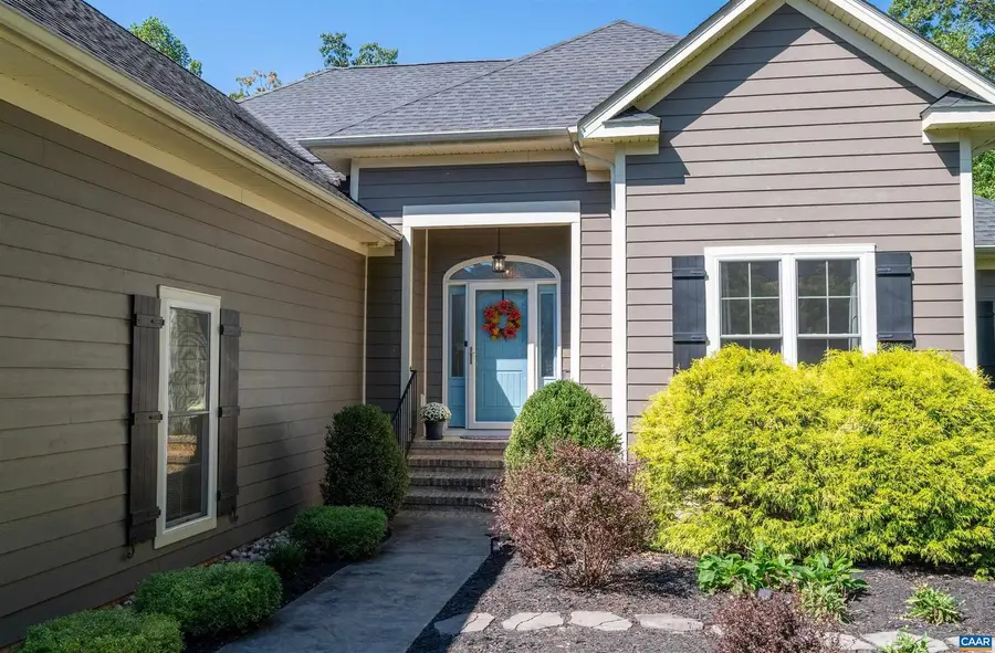 184 Walnut View Dr, Troy, VA 22974 - Image #3