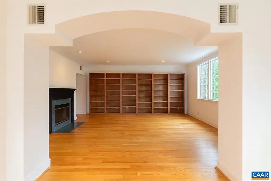 249 East Jefferson St, Charlottesville, VA 22902 - Image #3