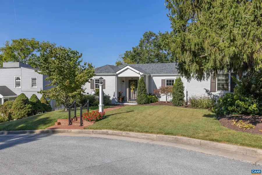 705 Oak Ave, Waynesboro, VA 22980 - Image #2