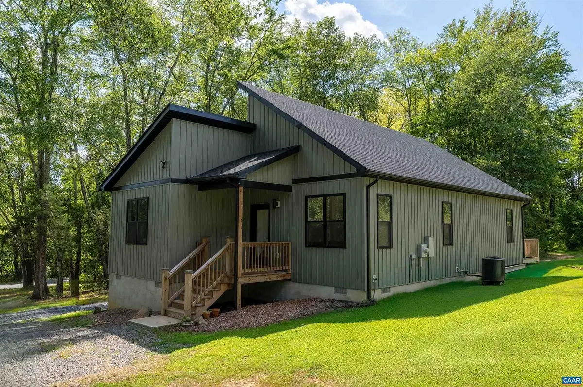 8026 Albevanna Spring Rd, Scottsville, VA 24590 - Image #1