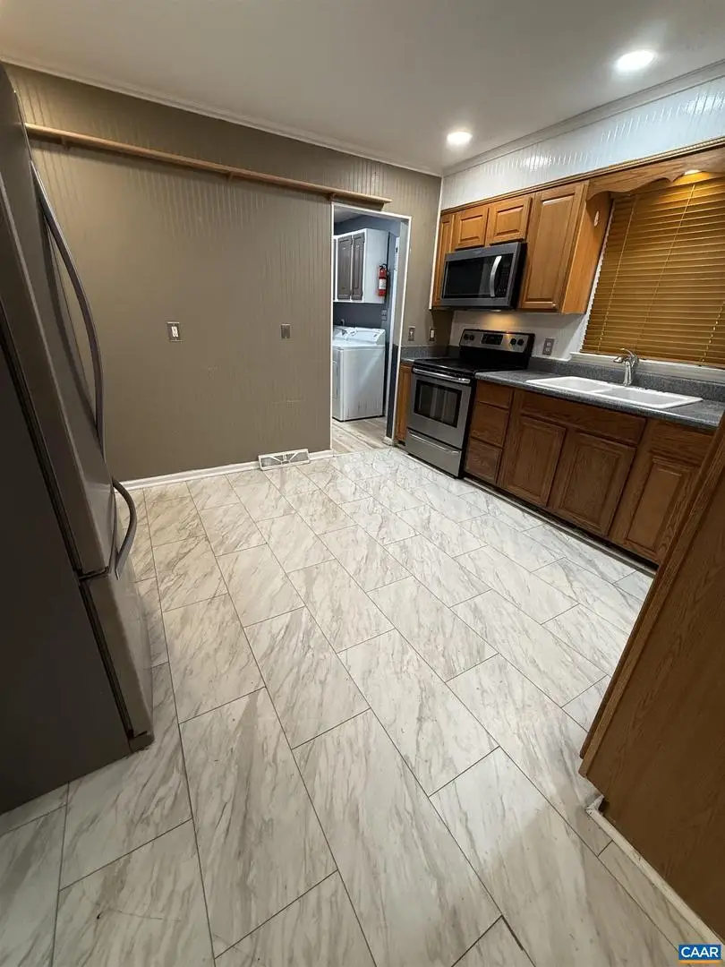 725 Yorkshire Rd, Earlysville, VA 22936 - Image #3