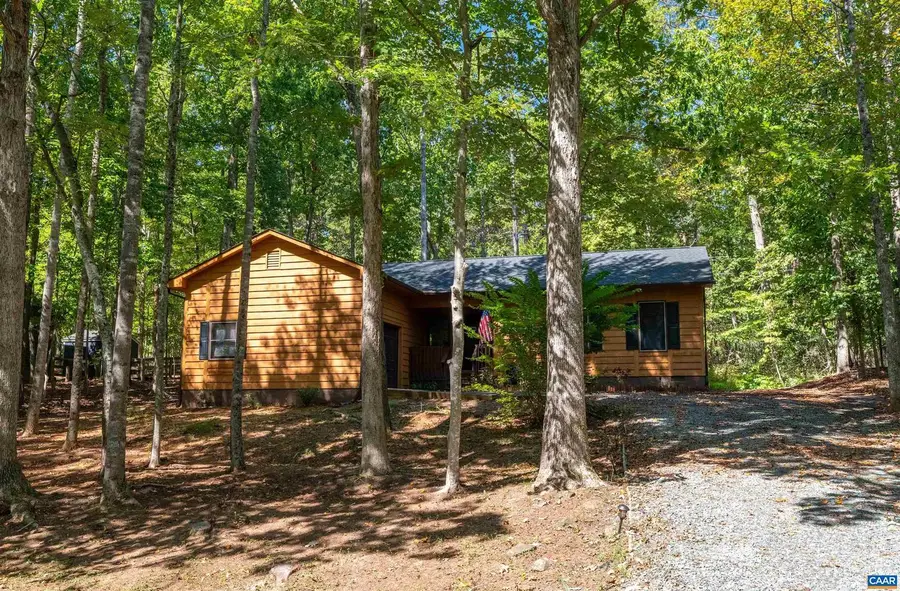 377 Jefferson Dr, Palmyra, VA 22963 - Image #3