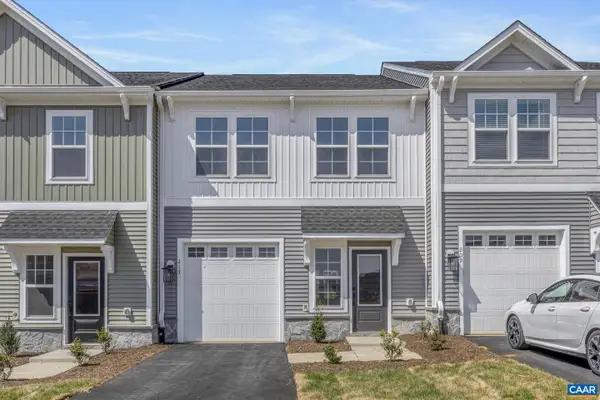 213 Sunbird Ln, WAYNESBORO, VA 22980