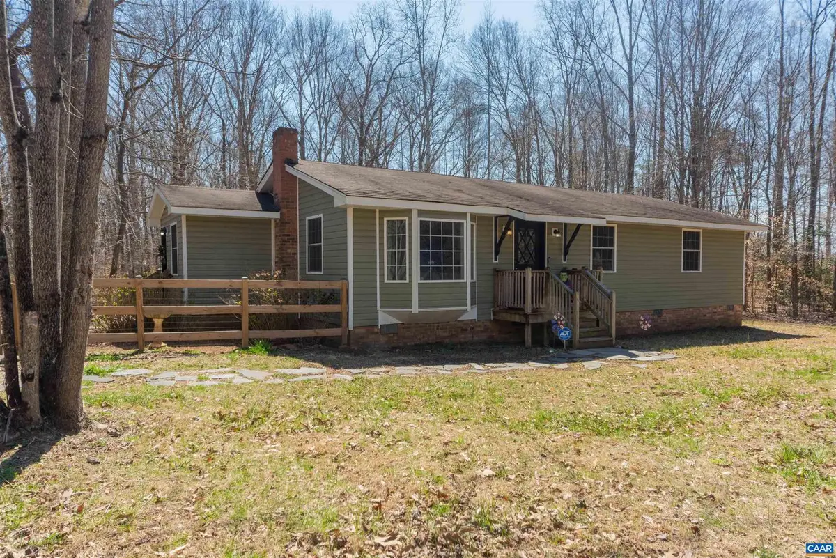 950 Apple Grove Rd, Mineral, VA 23117 - Image #1
