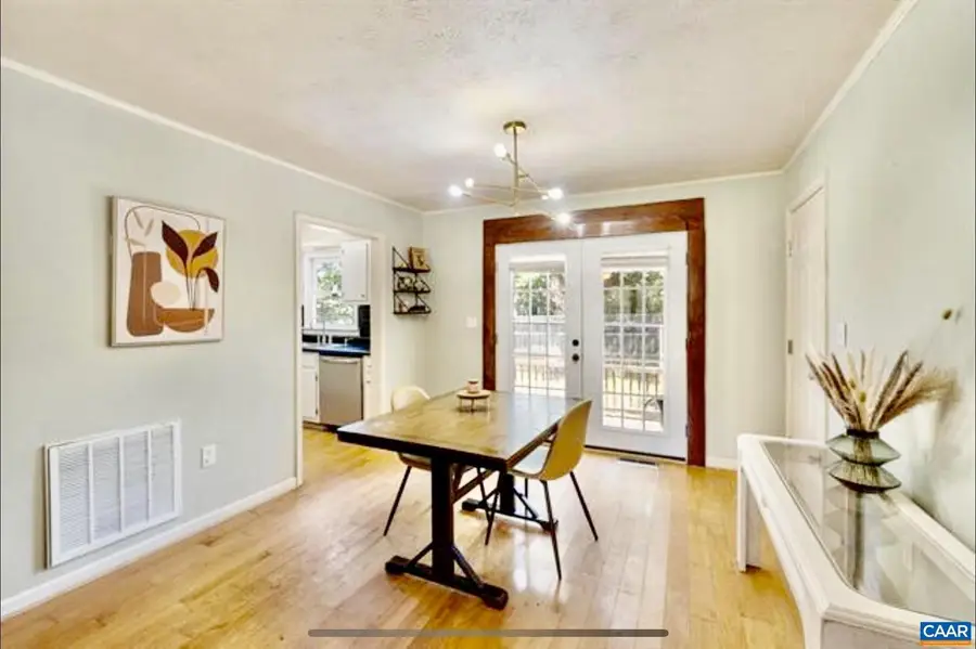 878 Patton Farm Rd, Stuarts Draft, VA 24477 - Image #3