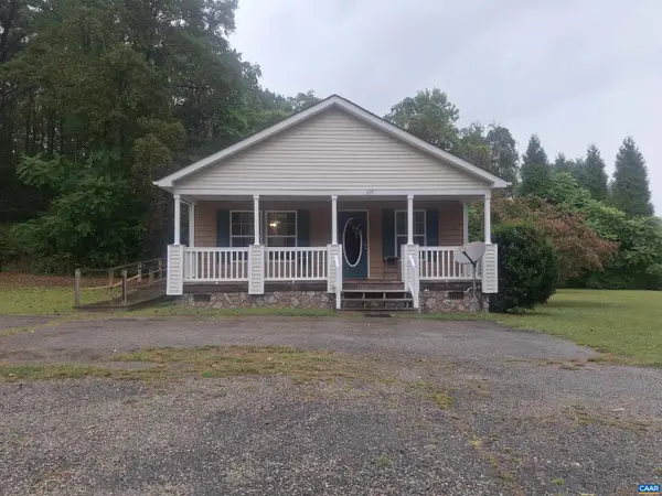 220 Camden St, DILLWYN, VA 23936