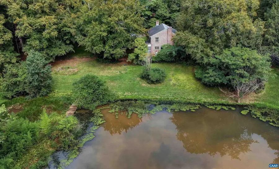 1366 Forest View Rd, Charlottesville, VA 22902 - Image #2