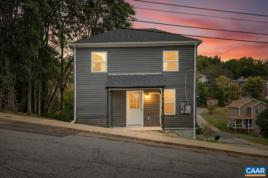 1003 W Johnson St, Staunton, VA 24401 - Image #2