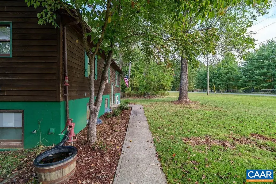 1209 Hollands Rd, Palmyra, VA 22968 - Image #2