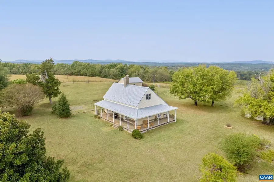 12534 Howardsville Rd, Howardsville, VA 24562 - Image #2