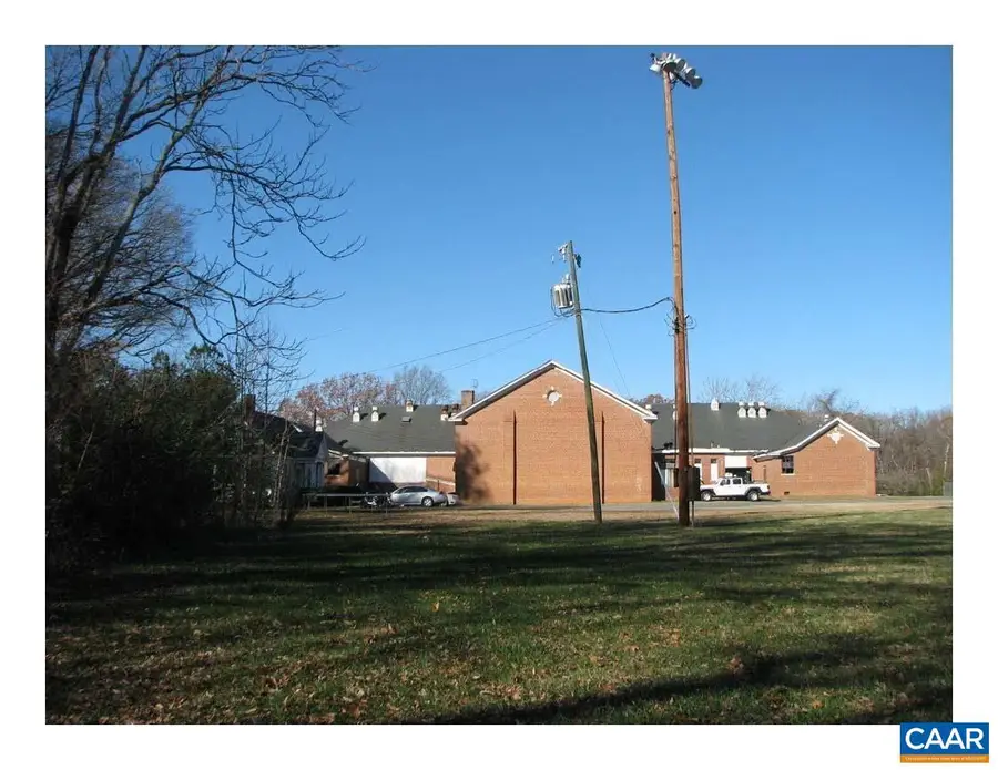 29406 N James Madison Hwy, Arvonia, VA 23004 - Image #2