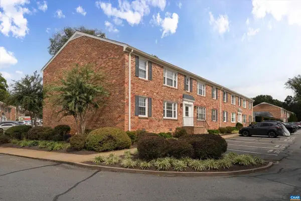 120 Hessian Hills Rdg #2, CHARLOTTESVILLE, VA 22901