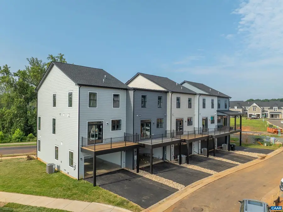 19b Wardell Crest, Charlottesville, VA 22902 - Image #2