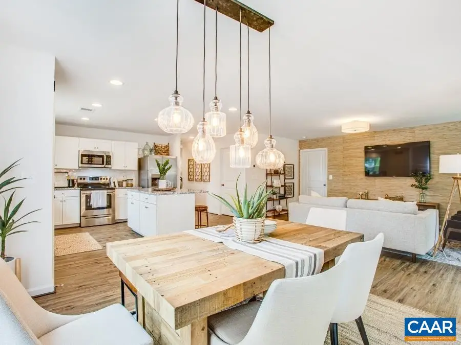 157 Lookover Ter, Stuarts Draft, VA 24477 - Image #1