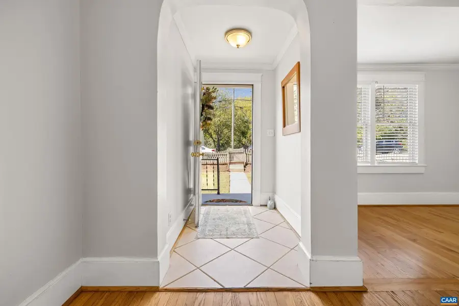 254 Shamrock Rd, Charlottesville, VA 22903 - Image #3