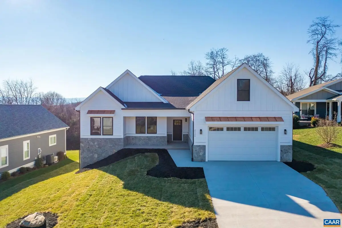 2524 Belvue Rd, Waynesboro, VA 22980 - Image #1