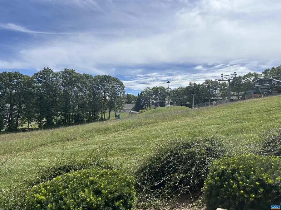 905 Diamond Hill Condos, Wintergreen, VA 22967 - Image #3