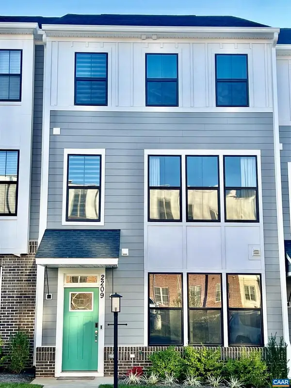 2209 Swallowtail Ln, CHARLOTTESVILLE, VA 22902