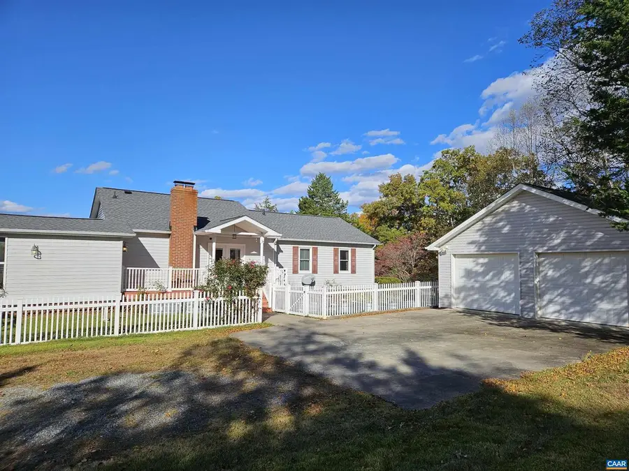 173 Lawsons Farm Dr, Ruckersville, VA 22968 - Image #3