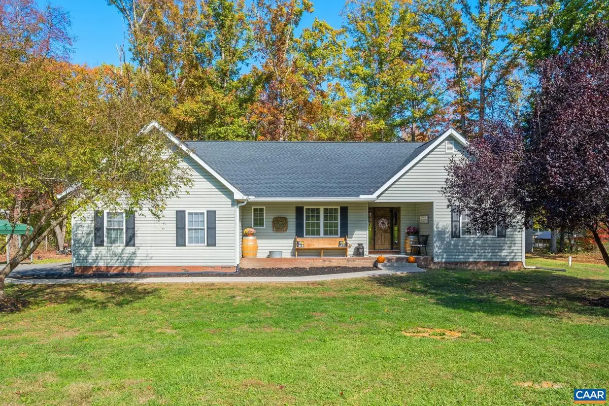 1196 Howardsville Tpke, Stuarts Draft, VA 24477 - Image #1