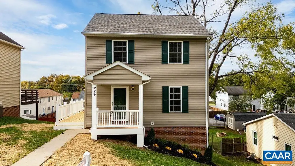 229 S Winchester Ave, Waynesboro, VA 22980 - Image #1