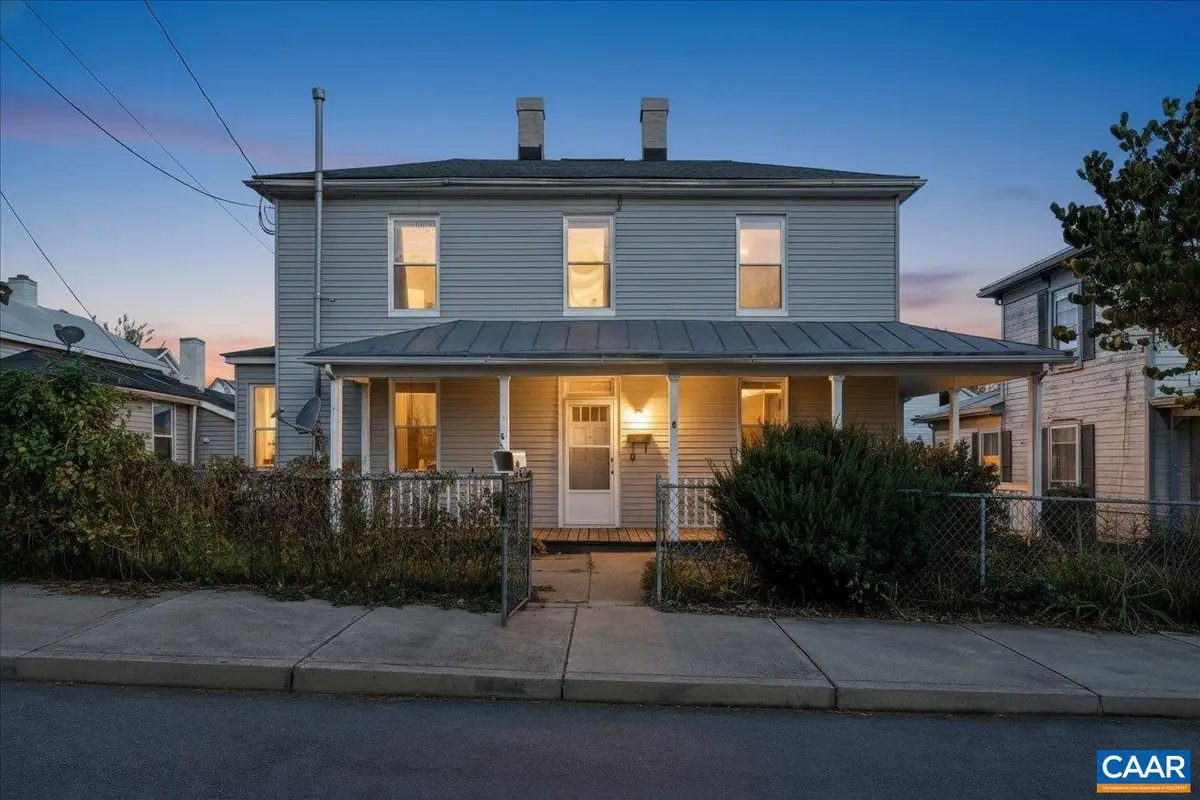 9 E Liberty St, Staunton, VA 24401 - Image #1