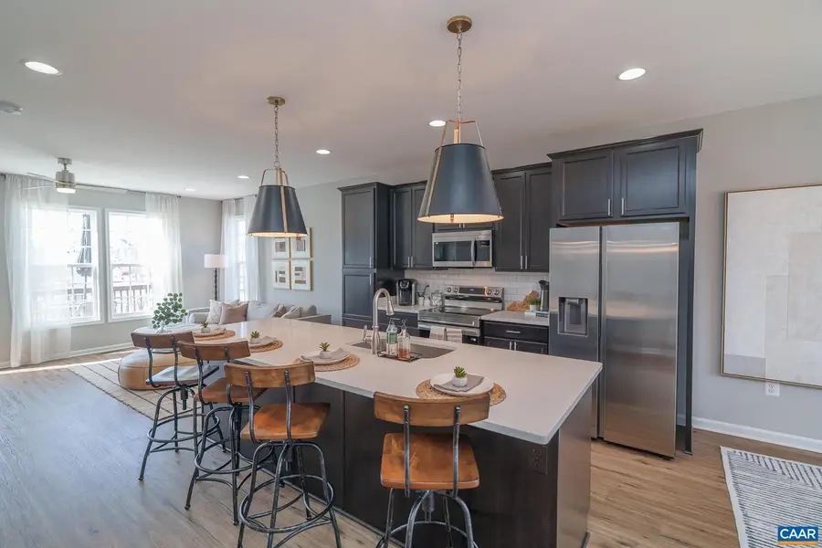 304 Cheshire Ln, Waynesboro, VA 22980 - Image #2