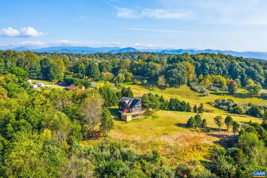 70 Percy Ln, Fairfield, VA 24435 - Image #2