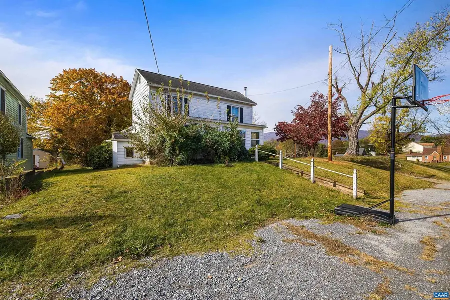 613 6th St, Shenandoah, VA 22849 - Image #2