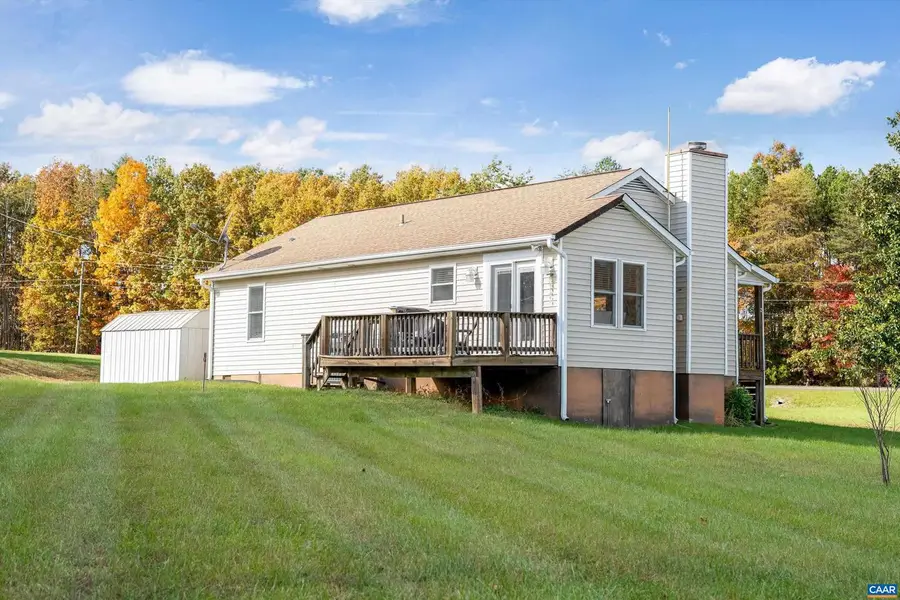 568 Branch Rd, Scottsville, VA 24590 - Image #2