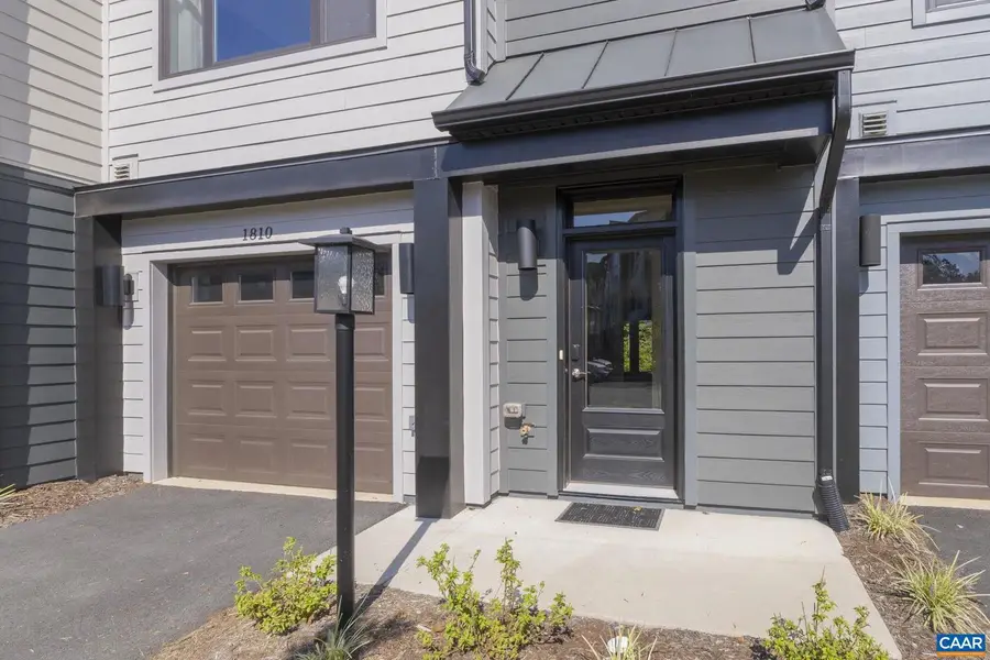 1810 Fowler St, Charlottesville, VA 22901 - #3