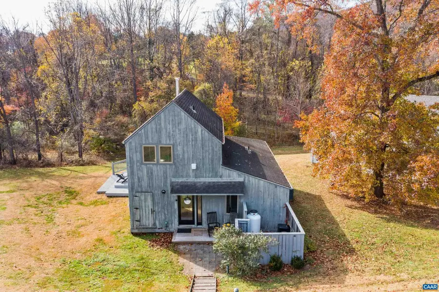 48 Meadow Ln, Nellysford, VA 22958 - Image #3