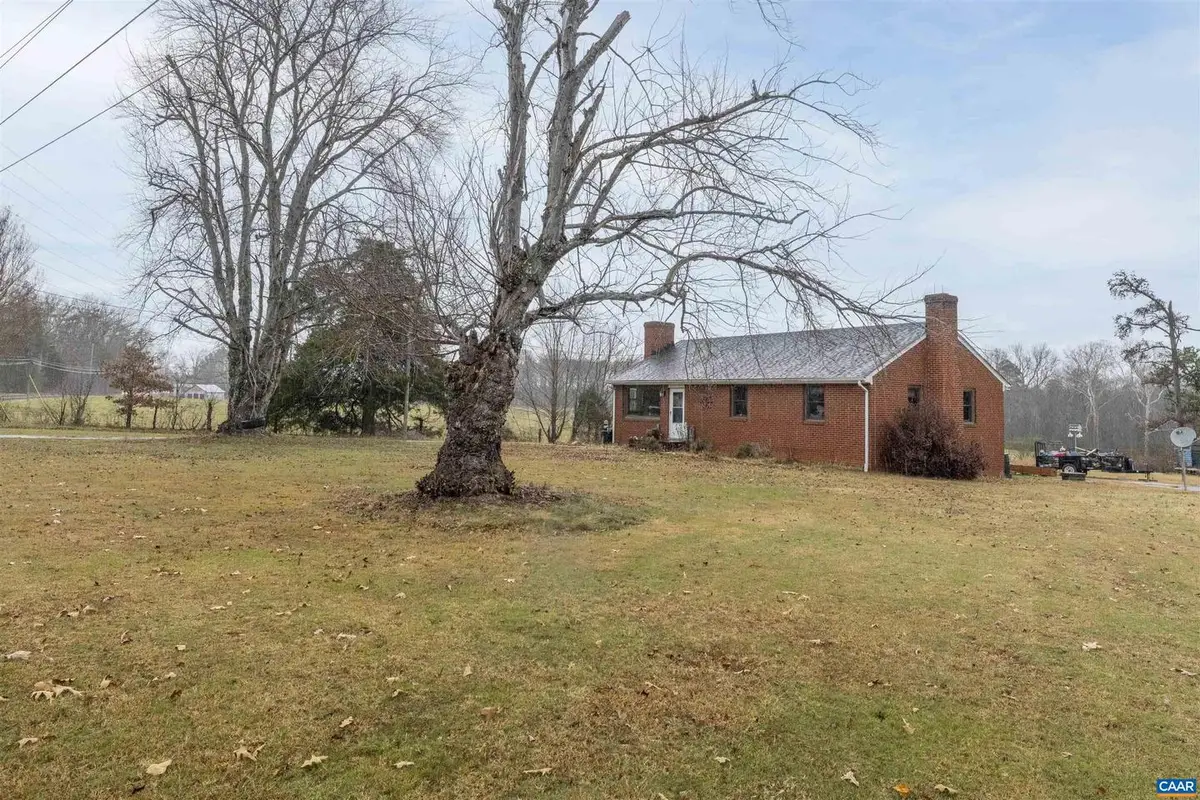 3404 Thomas Jefferson Pkwy, Palmyra, VA 22963 - Image #1