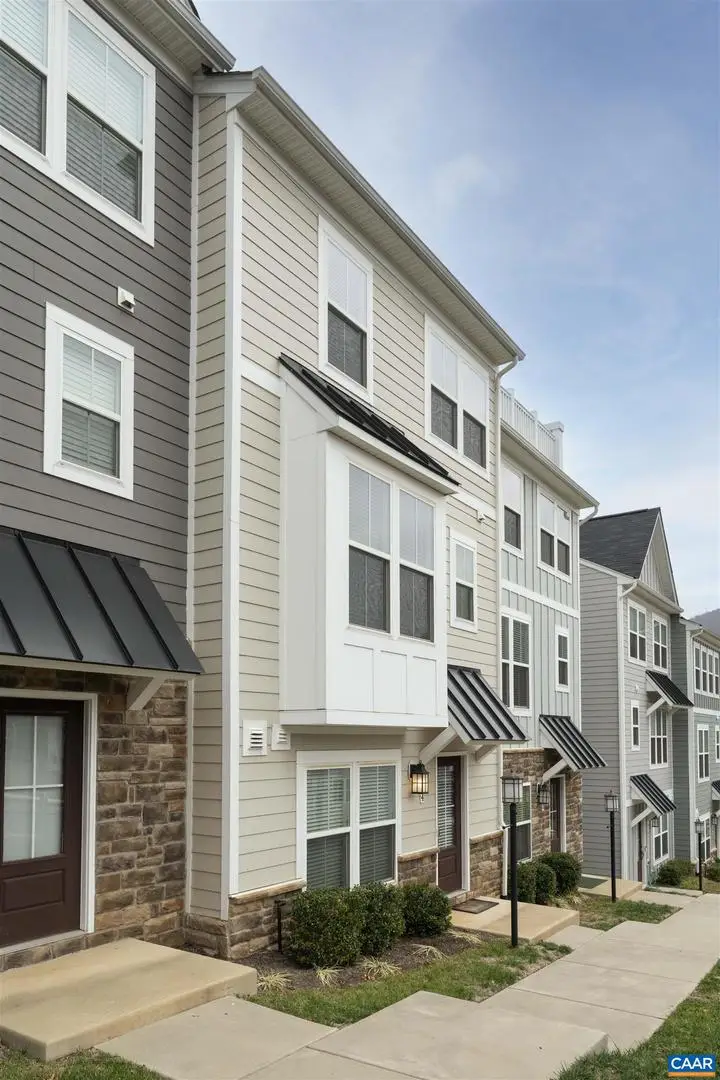 4174 Dauphin Dr, Charlottesville, VA 22902 - Image #2