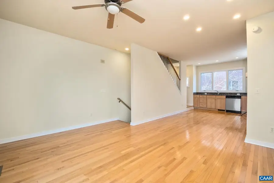 1013 Linden Ave #h, Charlottesville, VA 22902 - Image #2