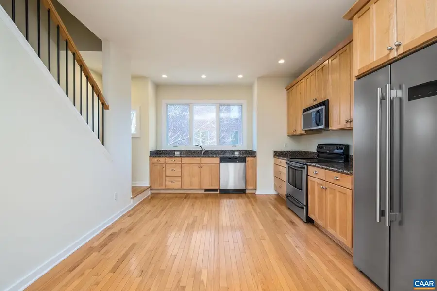 1013 Linden Ave #h, Charlottesville, VA 22902 - Image #3