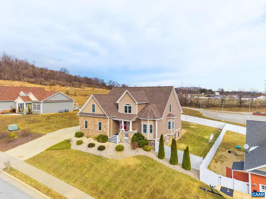89 Hull Hills Ln, Staunton, VA 24401 - Image #2